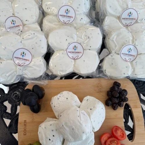 Çörek Otlu Lavaş Peyniri 500 Gram Vakumlu